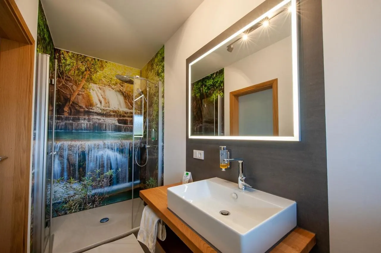 Dammbach Hotel Landgasthof Oberschnorrhof